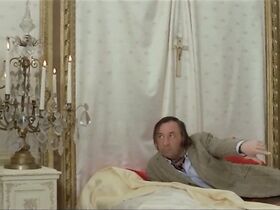 Анисе Альвина голая, Кристин Буассон голая, Сильвия Кристель голая, Виржини Виньон голая – Игра с огнем (1975) #12