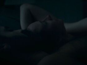 Стине Фишер Кристенсен голая, Китт Майкен Мортенсен голая, Сохо Резанеджад секси – Соблазнитель (2017) #3