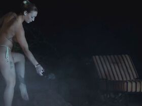 Мишель Миллер голая, Одри Бет голая, Тони Л. Митчелл голая – Вода (2019) #14