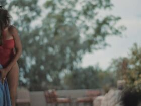 Мишель Миллер голая, Одри Бет голая, Тони Л. Митчелл голая – Вода (2019) #16