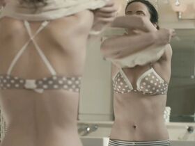 Маргерит Моро голая, Битси Таллок секси – Кэролайн и Джеки (2012) #5