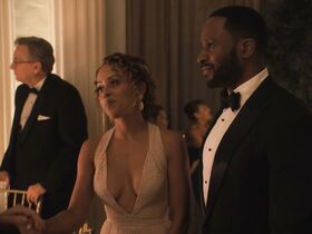 Эрика Пейдж голая, Эссенс Эткинс секси, Робин Гивенс секси, Кристина Киркман секси – Амбиции s01e01 (2019) #6