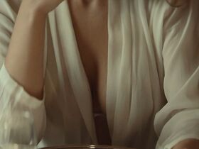 Мари-Анж Каста голая, Сара Кардиналетти голая, Сара Серрайокко голая – Беспощадный (2019) #17