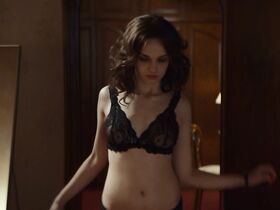 Мари-Анж Каста голая, Сара Кардиналетти голая, Сара Серрайокко голая – Беспощадный (2019) #20