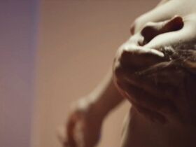 Мари-Анж Каста голая, Сара Кардиналетти голая, Сара Серрайокко голая – Беспощадный (2019) #7