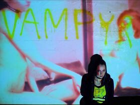 Юлия Сандра Брокхорст Андерсен голая, Стефания Поталиво голая – YOLO (2013) #7