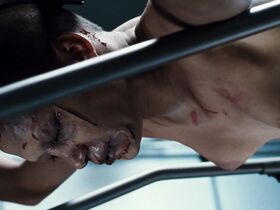 Морьяна Алауи голая, Эмили Мискджьян голая – Мученицы (2008) #22