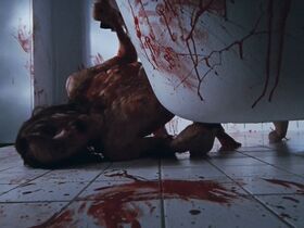 Морьяна Алауи голая, Эмили Мискджьян голая – Мученицы (2008) #5