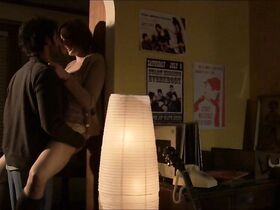 Линн Манчинелли голая, Маргарет Лэни секси, Энн Петерсен секси – Друзья с деньгами (2009) #4