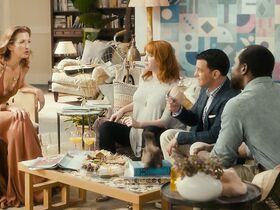 Кристина Хендрикс секси, Анна Кэмп секси – Яйцо (2018) #14