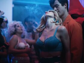 Сидни Суини голая – Эйфория s01e06 (2019) #11