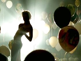 Ксения Зайцева секси, Елена Подкаминская голая – Ночные сестры (2007) #4