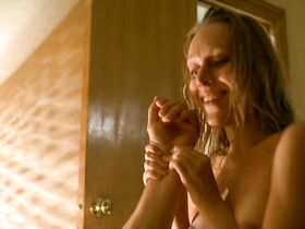 Ксения Зайцева секси, Елена Подкаминская голая – Ночные сестры (2007) #9