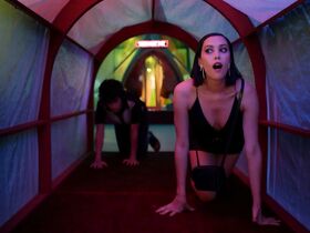 Мелисса Баррера голая – Жизнь s02e08 (2019) #8