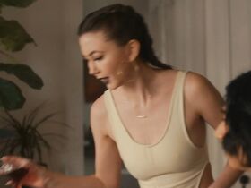 Александра Даддарио секси, Кимико Гленн секси, Сунита Мани секси – Ты умеешь хранить секреты? (2019) #7