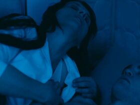 Миа Гот голая, Жюльет Бинош голая – Высшее общество (2018) #11