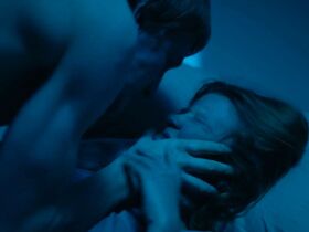 Миа Гот голая, Жюльет Бинош голая – Высшее общество (2018) #9