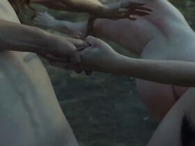 Лола Кламрот голая, Марианна Фонтана голая, Дженна Тиам голая – Революция на Капри (2018) #10