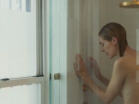 Тония Сотиропулу секси, Пиа Мехлер секси – Всё замечательно (2018) #9