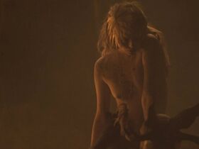Каролин Хамм голая – Равноденствие s01e04 (2020) #11