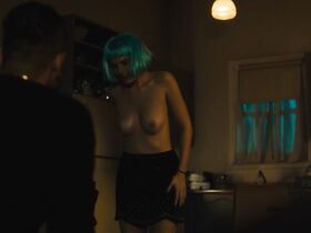 Нола Палмер голая, Гайте Янсен голая – Джетт s01e09 (2019) #18