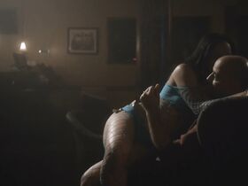 Саманта Арредондо голая, Харли Ава Хэнсон голая секси, Сара Холлис секси, Марилинда Ривера секси – Из мёртвых (2019) #7