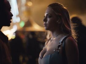 Сидни Суини секси, Хантер Шафер голая, Алекса Деми секси – Эйфория s01e04 (2019) #5