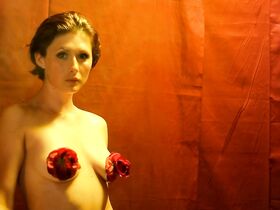 Кристал Арнетт секси, Кейт Костильо секси, Ванесса Ли секси – Ты не можешь убить Стивена Кинга (2012)