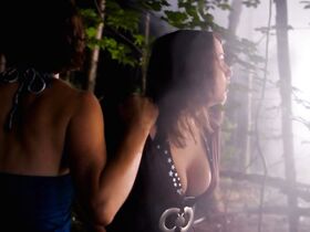 Кристал Арнетт секси, Кейт Костильо секси, Ванесса Ли секси – Ты не можешь убить Стивена Кинга (2012) #17