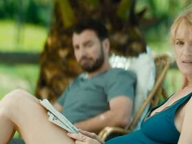 Александра Лами секси, Анн Маривен секси, Оливия Коте секси – Без комплексов (2019) #14