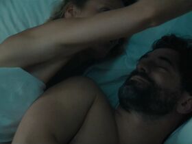 Александра Лами секси, Анн Маривен секси, Оливия Коте секси – Без комплексов (2019) #17