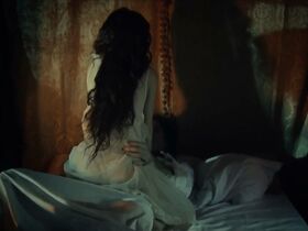 Жуана Рибейру голая, Мафалда Родригез голая – Мать Паула s01e01-07 (2017) #13