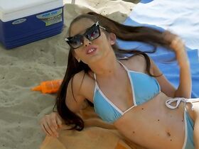 Ирина Антоненко секси, Катерина Артеменко секси – Уродливая красота (2018) #8