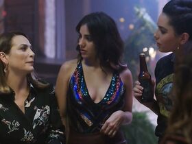 Маримар Вега голая, Мэриэл Молино секси, Фабиола Кампоманес секси – Игра ключей s01e06 (2019) #4