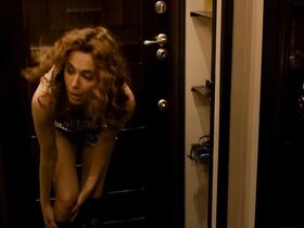 Татьяна Лютаева секси, Ксения Лаврова-Глинка секси, Мария Антонова секси – Берцы (2014) #6