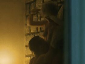 Юдит Резеш голая, Габриэлла Хамори голая – Сезон (2004) #11