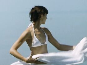 Юдит Резеш голая, Габриэлла Хамори голая – Сезон (2004) #4