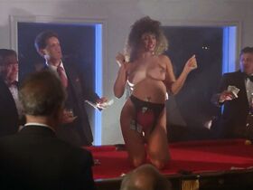 Лора Альберт голая, Белла Донна голая – Ангелочек 3: Последняя глава (1988) #23