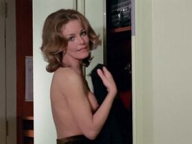 Анита Стриндберг голая, Жанин Рейно секси – Хвост скорпиона (1971) #7