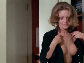 Анита Стриндберг голая, Жанин Рейно секси – Хвост скорпиона (1971) #8