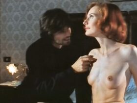 Сабрина Паравичини голая, Стелла Вордеманн голая – Песочный человек (1993) #14