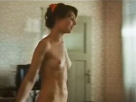 Сабрина Паравичини голая, Стелла Вордеманн голая – Песочный человек (1993) #8