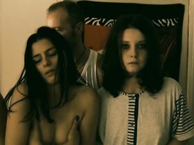 Симона Стоическу голая, Иоана Барбу голая – Если семя не умрет (2010) #14