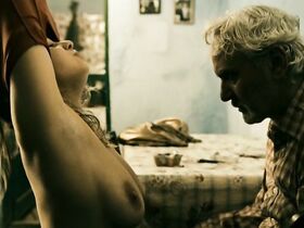 Симона Стоическу голая, Иоана Барбу голая – Если семя не умрет (2010) #8