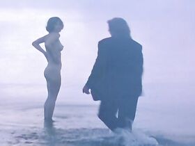 Ильяна Павлова голая, Кюли Теэтамм секси, Мерле Пальмисте голая – Сердце медведицы (2001) #2