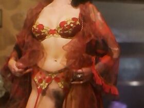 Ильяна Павлова голая, Кюли Теэтамм секси, Мерле Пальмисте голая – Сердце медведицы (2001) #4