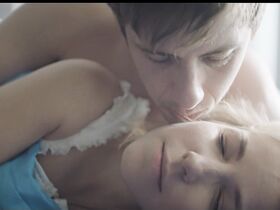 Наталья Рудова голая, Марина Васильева секси, Мария Шалаева секси – БИХЭППИ s01e01-04 (2019) #19