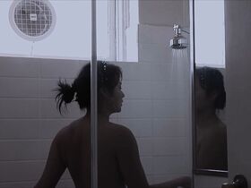 Мэри Аннегелин голая, Жанетт Валенсия секси – Revenge of the Gweilo (2016) #6