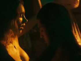 Стефани Мота голая – Братья Фрейтас s01e01 (2019) #4