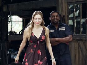 Элика Портной секси – Безжалостный (2019) #6